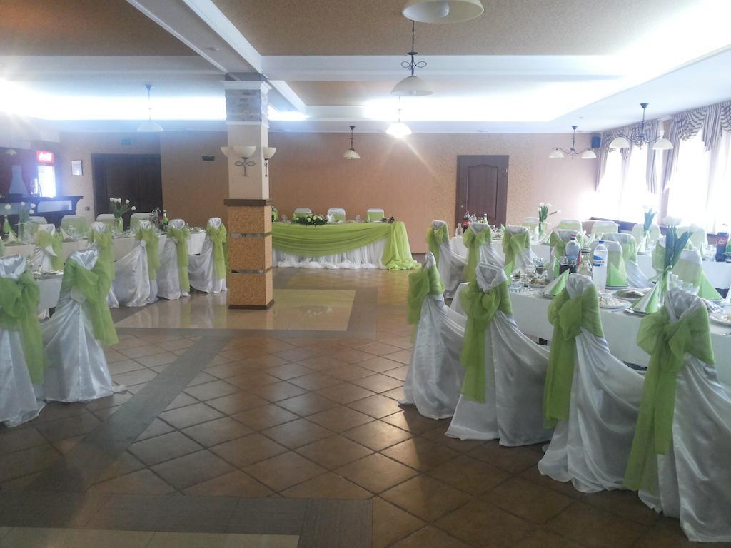 Shato Paradis Hotel Irpin Dış mekan fotoğraf