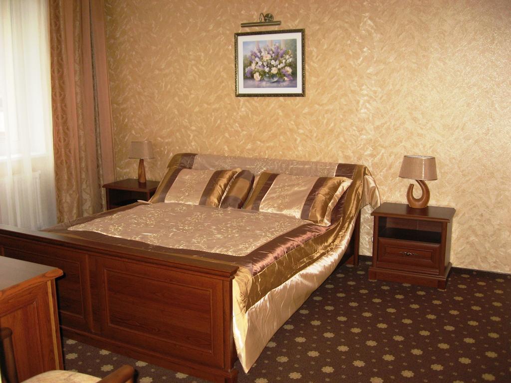 Shato Paradis Hotel Irpin Oda fotoğraf
